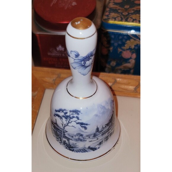 Newhall Staffordshire Fine Bone China Bell w Clapper Nice Ring Tone England - Picture 12 of 15